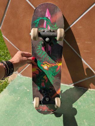 Patineta skate diseño dragón