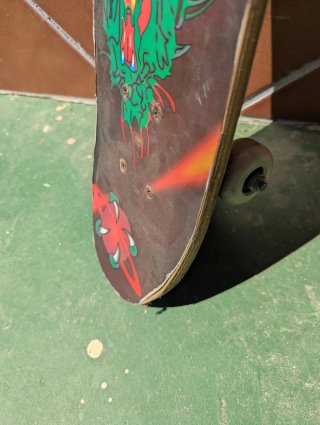 Patineta skate diseño dragón