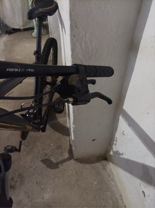 Bicicleta MTB 29 Negra y Amarilla