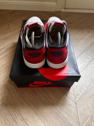 Jordan 1 Low OG Chicago