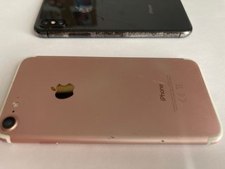 Lote iPhone 7 + iPhone X (Piezas/Reparar)
