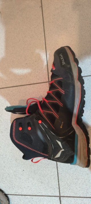 Botas montaña Salewa talla 43