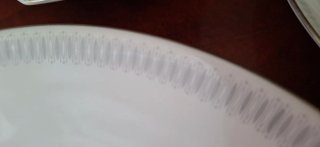 Vajilla porcelana blanca y gris con perfil platead