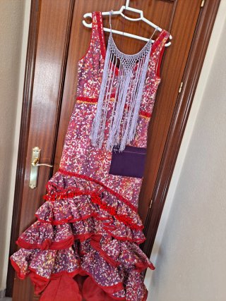 Traje Flamenca tirantes rojo y morado