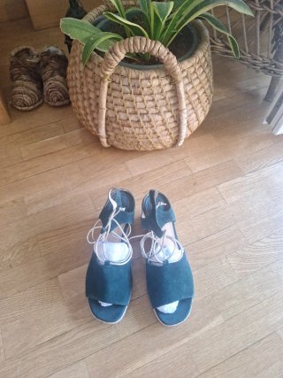 Sandalias de cuña verde azulado