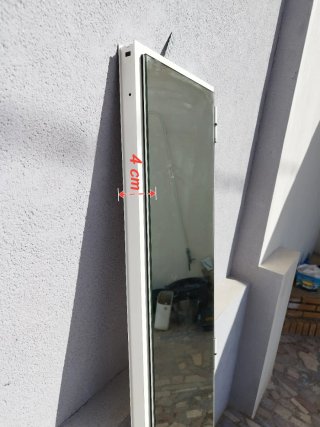 Puerta pequeña aluminio con espejo