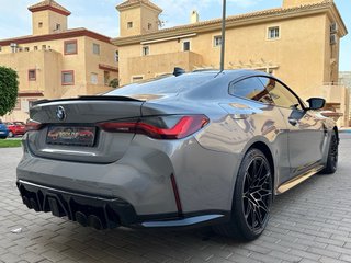 BMW M4 COMPETITION 2022