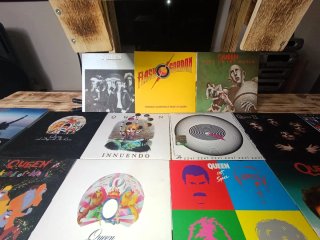 Vendo N. 16 CD no vinile , collezione completa