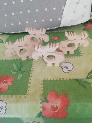 Portatovaglioli in legno a forma di farfalla