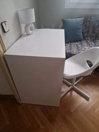 Escritorio y silla infantil blanco