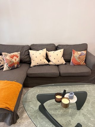 Sofá Chaise Longue Gris Oscuro Ikea.