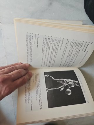 Libro Educación Física, técnica y practica.