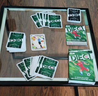 Il calcio giocato a carte