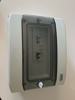 Caja protección CC para paneles solares
