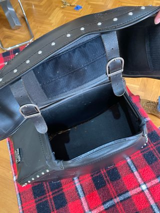 Alforja Custom Held Cuero Negro