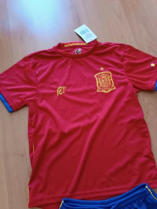 Conjunto España niño T10 Mundial 2026