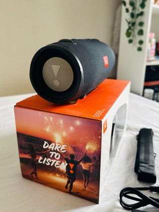 JBL Xtreme 2 Negro + Caja y Accesorios