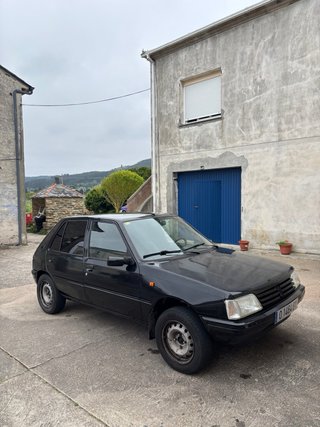 Peugeot 205 1998