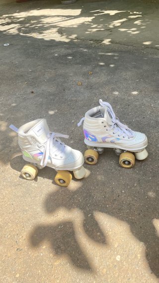 Patines 4 Ruedas Niña Talla 33