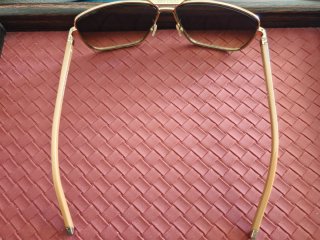 Gafas de sol Jimmy Choo doradas y marrones
