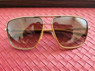 Gafas de sol Jimmy Choo doradas y marrones