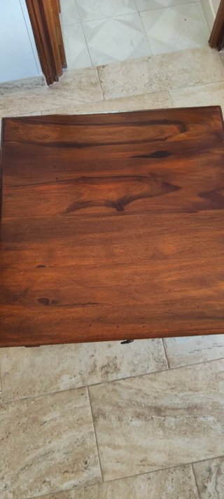 Mesa de centro de madera maciza