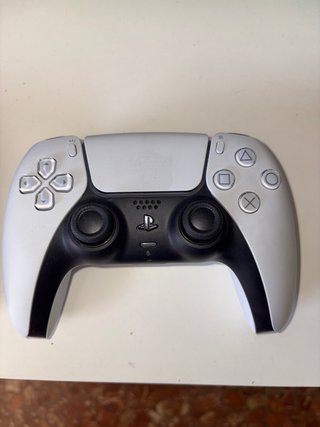 PS5 con 2 mandos