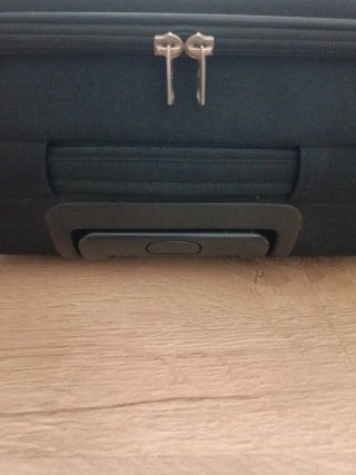 Maleta de viaje American Tourister negra