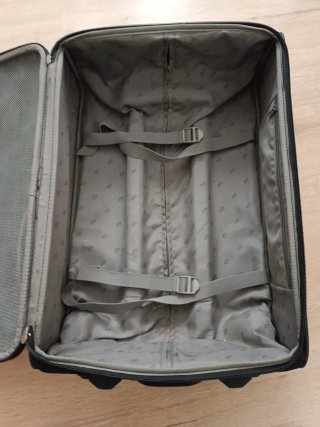 Maleta de viaje American Tourister negra