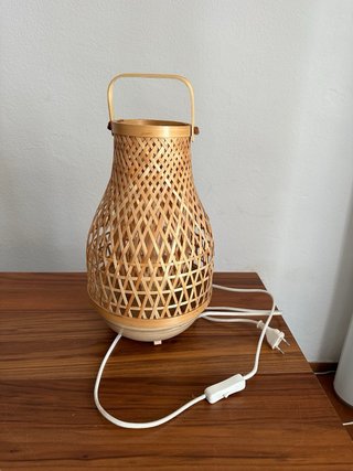 Lámpara de mesa MISTERHULT IKEA bambú