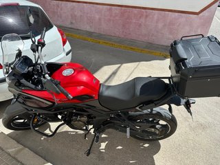 Voge 300DS Adventure Roja y Negra