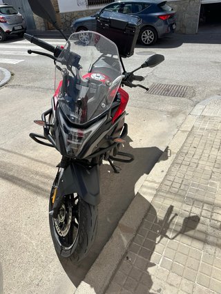 Voge 300DS Adventure Roja y Negra