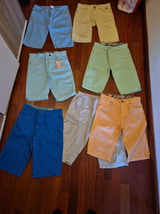 Lote de pantalones cortos de colores talla 11 y 12
