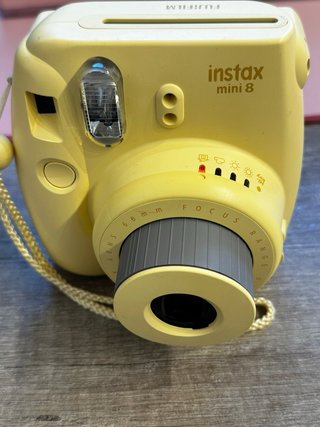 Cámara Instax Mini 8 Fujifilm Amarilla
