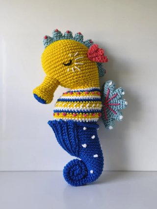 Amigurumi muñeco Caballito de Mar