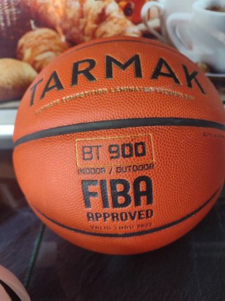 Lote de 3 balones: fútbol y baloncesto