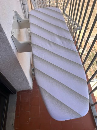 Mesa planchar balcón