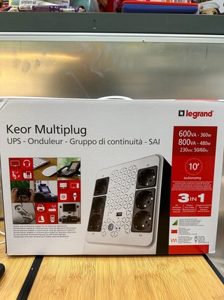 Legrand Keor 310084 - Inversor multiplug