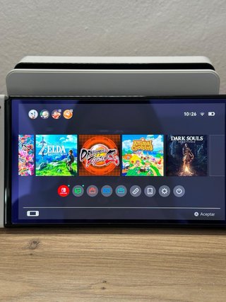Nintendo Switch OLED Blanca + Accesorios + 8 juego