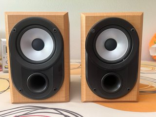 Minicadena Sanyo DC-PT88DX con Altavoces.