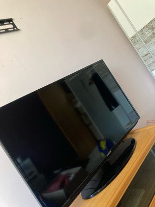 URGE POR MUDANZA  Televisión Samsung Negra