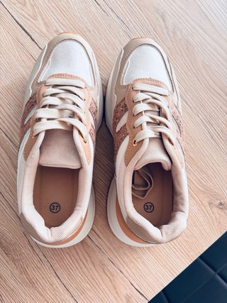 Sneakers beige e oro rosa