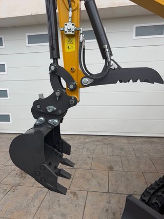 Miniexcavadora 1 Tonelada