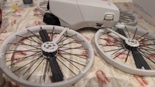 Dron DJI Flip con Care Refresh