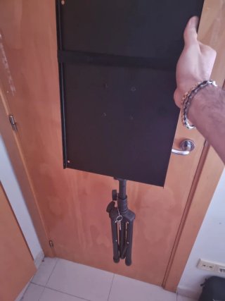 Soporte para proyector negro