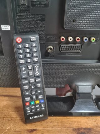 Televisor/Monitor Samsung LED 22 Full HD HDMI
