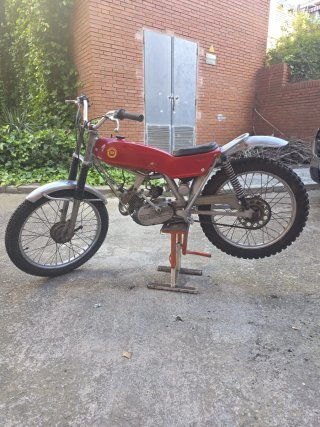 Montesa Cota 49 Trial Roja