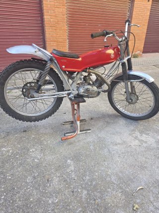 Montesa Cota 49 Trial Roja
