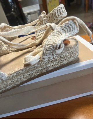 Esparteñas beige/blancas talla 40