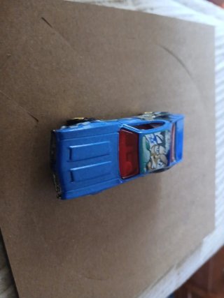 Hot Wheels Carro Azul com Desenhos